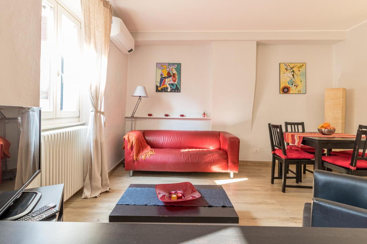 Apartment Delle Rose - Menaggio Bagian luar foto
