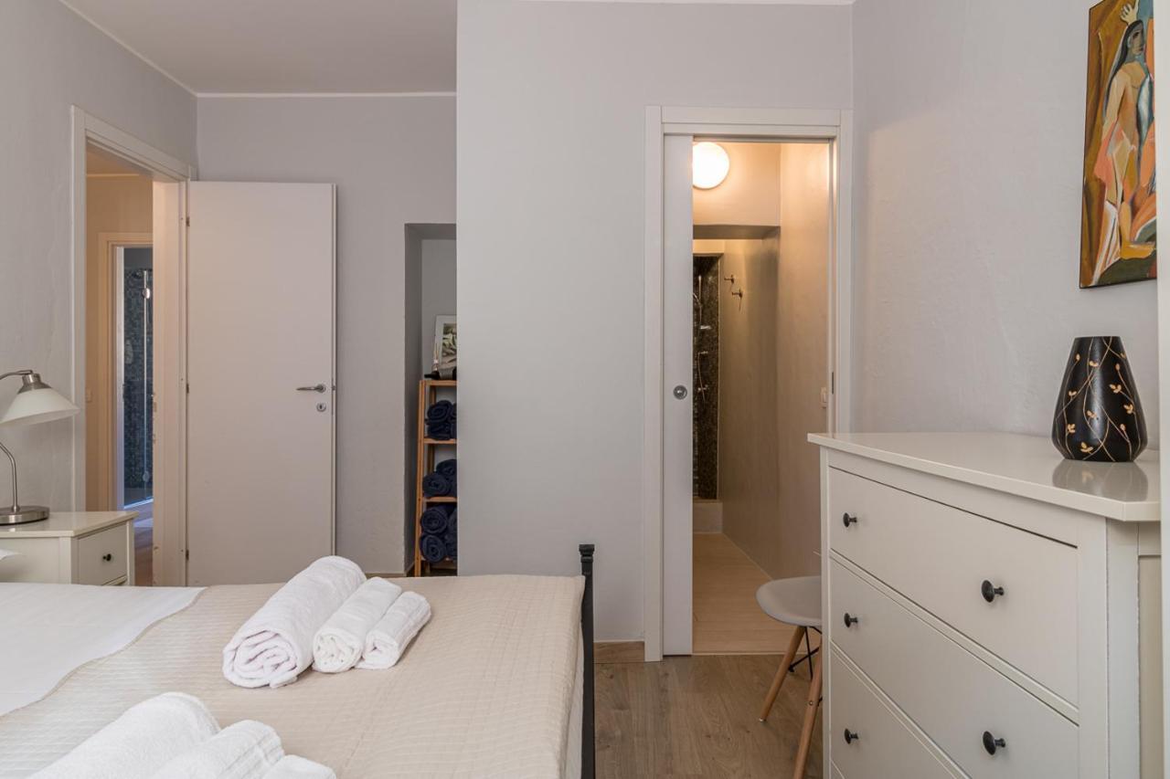 Apartment Delle Rose - Menaggio Bagian luar foto